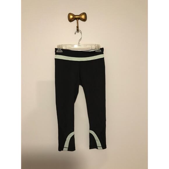 Lululemon Run: Inspire Crop II Black/Mint Movement - Size 6 - Picture 1 of 10